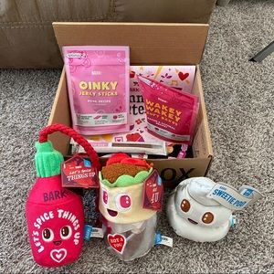 NWT Dinner Dates BarkBox